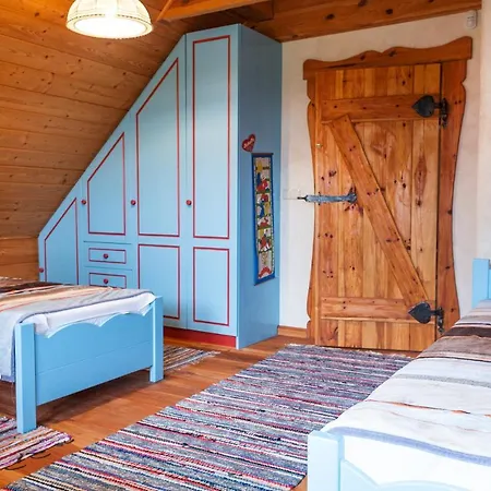 Dar Kalu -sosnowy Gaj Prázdninový dům