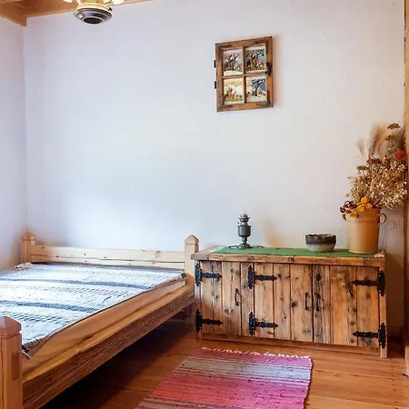 Dar Kalu -sosnowy Gaj